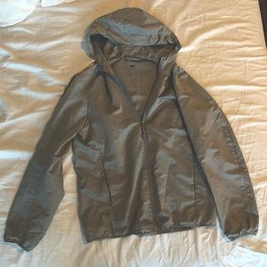 Uniqlo pocketable lightweight UV protection jacket